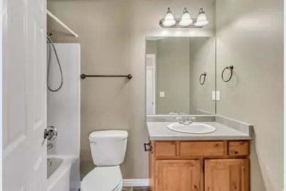 2303 N 300 W, Harrisville, UT 84414 - Photo 23