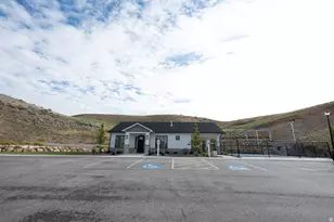 4434 N La Ringhierra Dr E, Lehi, UT 84048 - Photo 95