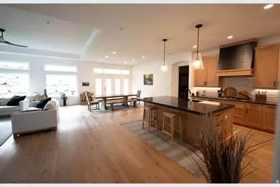 4434 N La Ringhierra Dr E, Lehi, UT 84048 - Photo 31