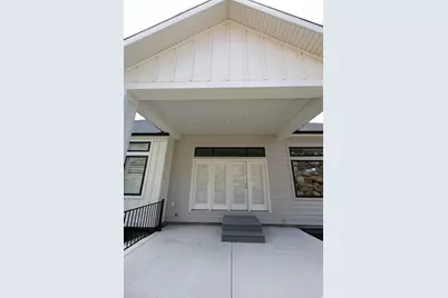 4434 N La Ringhierra Dr E, Lehi, UT 84048 - Photo 9