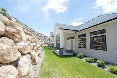 4434 N La Ringhierra Dr E, Lehi, UT 84048 - Photo 7