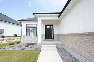 4434 N La Ringhierra Dr E, Lehi, UT 84048 - Photo 11