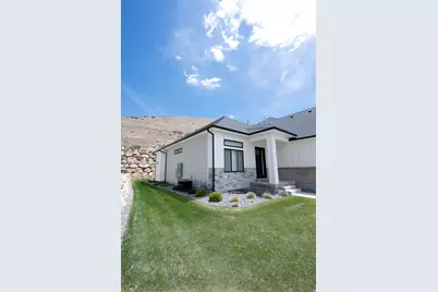 4434 N La Ringhierra Dr E, Lehi, UT 84048 - Photo 5