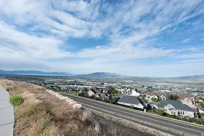 4434 N La Ringhierra Dr E, Lehi, UT 84048 - Photo 99