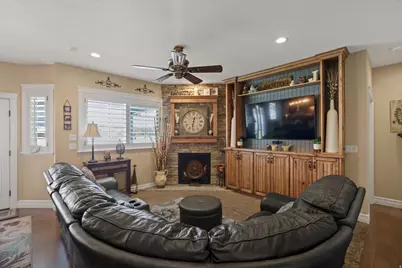 7459 S 1075 E, South Weber, UT 84405 - Photo 7