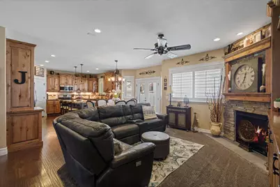 7459 S 1075 E, South Weber, UT 84405 - Photo 9