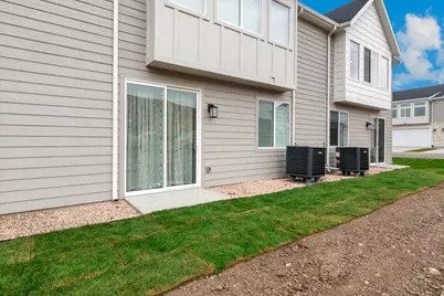 537 N Blue St, Garden City, UT 84028 - Photo 5