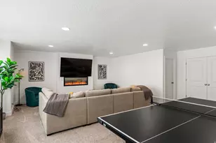 537 N Blue St, Garden City, UT 84028 - Photo 27