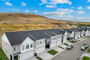 537 N Blue St, Garden City, UT 84028 - Photo 7