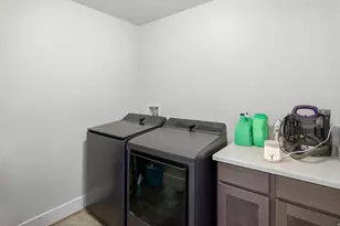 4642 W Birkdale Dr S, Herriman, UT 84096 - Photo 41