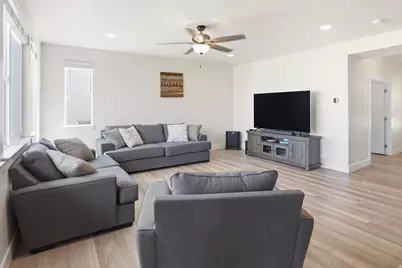 4642 W Birkdale Dr S, Herriman, UT 84096 - Photo 9