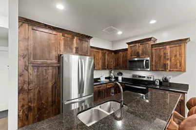 263 N 840 E, Hyrum, UT 84319 - Photo 7