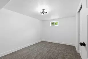 995 N 200 W, Pleasant Grove, UT 84062 - Photo 17