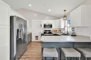 4844 S Midland Dr W, Roy, UT 84067 - Photo 9