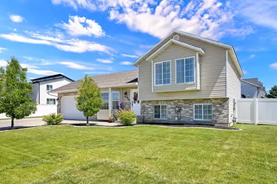 4844 S Midland Dr W, Roy, UT 84067 - Photo 3