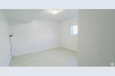 10248 S Buttercup Dr E, Sandy, UT 84092 - Photo 29