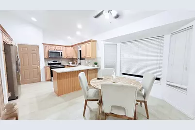 10248 S Buttercup Dr E, Sandy, UT 84092 - Photo 11