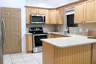 10248 S Buttercup Dr E, Sandy, UT 84092 - Photo 9
