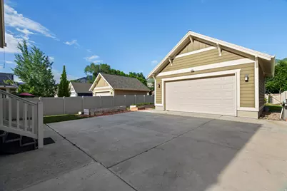 2370 S Fowler Ave E, Ogden, UT 84401 - Photo 31