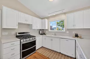 902 S 820 E, Spanish Fork, UT 84660 - Photo 13