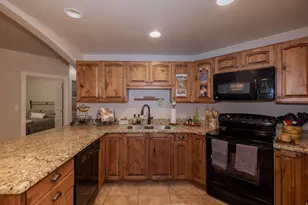 602 S Edgewood Dr, North Salt Lake, UT 84054 - Photo 13
