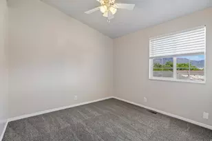4827 S 1800 W, Roy, UT 84067 - Photo 33