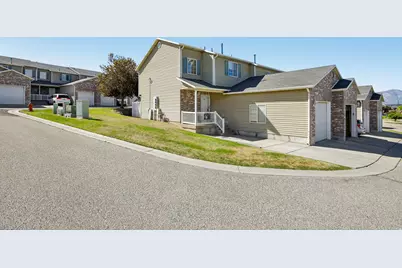 4827 S 1800 W #32, Roy, UT 84067 - Photo 5