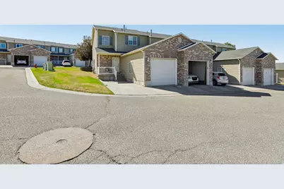 4827 S 1800 W #32, Roy, UT 84067 - Photo 3