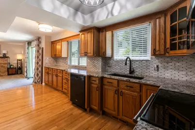 7931 S Norwood Rd, Cottonwood Heights, UT 84121 - Photo 7