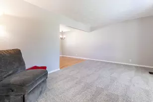 7931 S Norwood Rd, Cottonwood Heights, UT 84121 - Photo 11