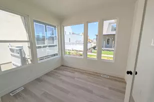 11352 S Silver Pond Dr W, South Jordan, UT 84009 - Photo 9