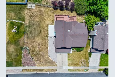 2190 E 3000 N, Layton, UT 84040 - Photo 47