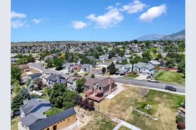 2190 E 3000 N, Layton, UT 84040 - Photo 51