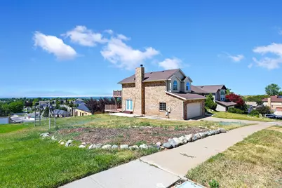 2190 E 3000 N, Layton, UT 84040 - Photo 3