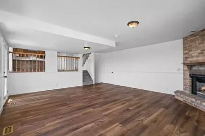2190 E 3000 N, Layton, UT 84040 - Photo 17