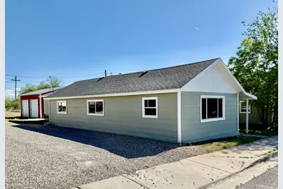 255 W Main St, Mount Pleasant, UT 84647 - Photo 1