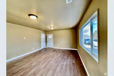 255 W Main St, Mount Pleasant, UT 84647 - Photo 9