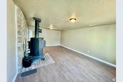 255 W Main St, Mount Pleasant, UT 84647 - Photo 11