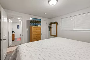 977 S 300 E, Salt Lake City, UT 84111 - Photo 31