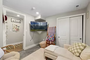 977 S 300 E, Salt Lake City, UT 84111 - Photo 25