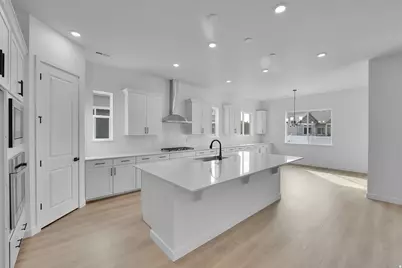 243 E Polaris Dr #106, Saratoga Springs, UT 84045 - Photo 3