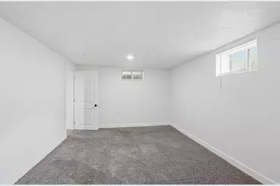 1016 N Monroe Blvd W, Ogden, UT 84404 - Photo 21