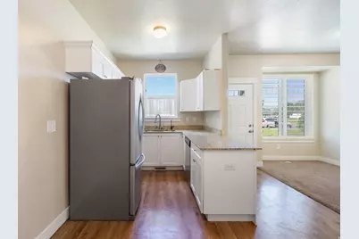 1754 E Skyline Dr #K2, Eagle Mountain, UT 84005 - Photo 7