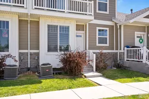 1754 E Skyline Dr, Eagle Mountain, UT 84005 - Photo 3