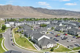 1754 E Skyline Dr, Eagle Mountain, UT 84005 - Photo 33