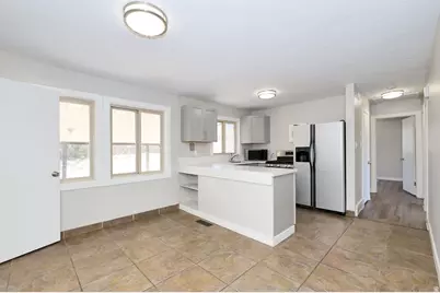 4424 S 300 W, Ogden, UT 84405 - Photo 7