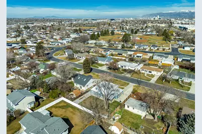 27 W Valley Dr, Murray, UT 84107 - Photo 37