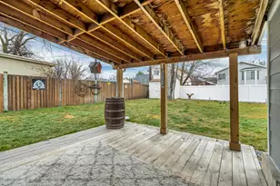 27 W Valley Dr, Murray, UT 84107 - Photo 11