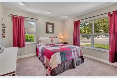 27 W Valley Dr, Murray, UT 84107 - Photo 17