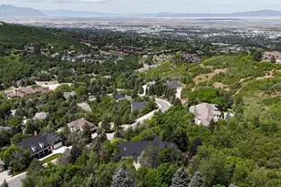 1903 E Ridge Hollow Dr, Bountiful, UT 84010 - Photo 5